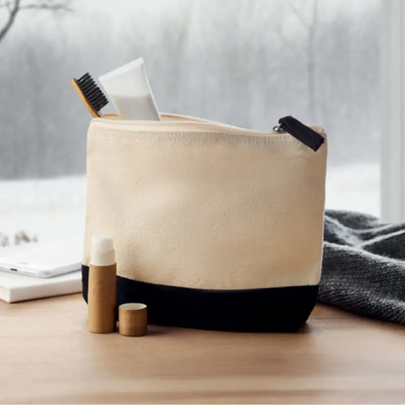 Contrast Base Cotton Zip Bag